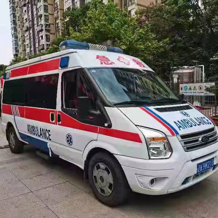 和平长途救护车护送病人返乡